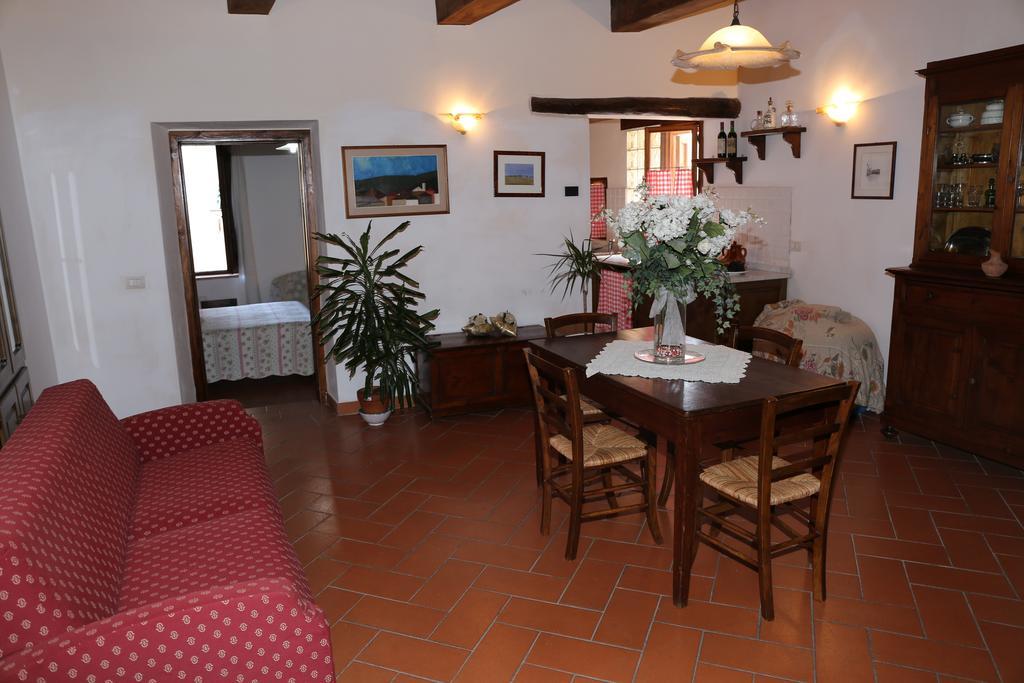 Apartment Piazza Matteotti Greve in Chianti Room photo