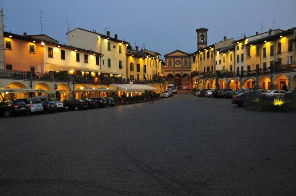 Apartment Piazza Matteotti Greve in Chianti Exterior photo